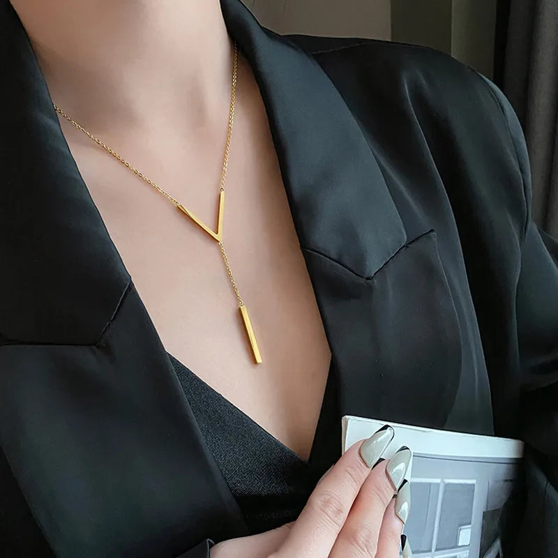 Long necklace