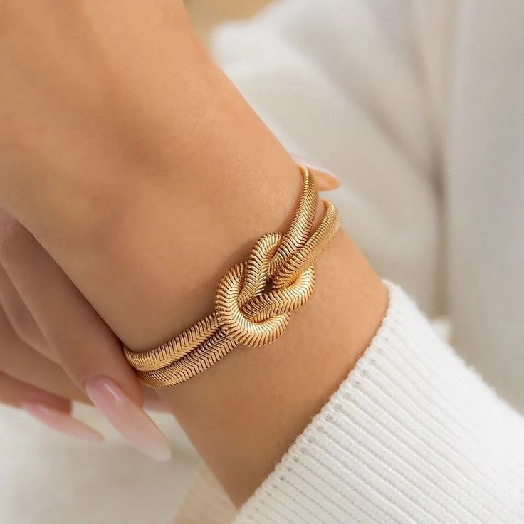 Bracelet Style Knot